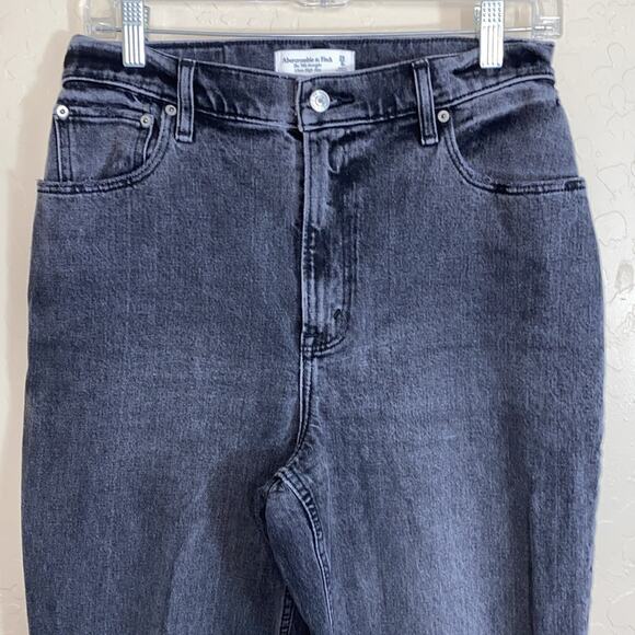 Abercrombie curve love 90s straight ultra high rise jeans - Picture 2 of 8
